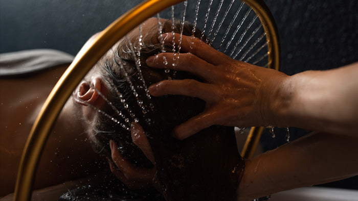 Revitalisierende Head Spa Behandlung